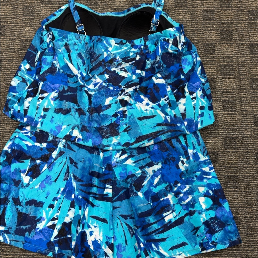 St. Tropez Romper Style Swimwear in Blues and White Abstract Print sz 10 - Picture 6 of 12
